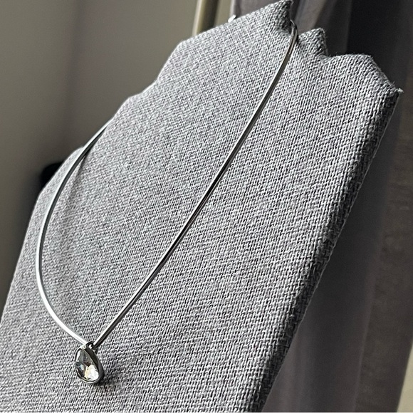 JOAN RIVERS | Sparkling Clear Crystal Pendant Silver Tone Statement 15" Choker - Picture 10 of 11